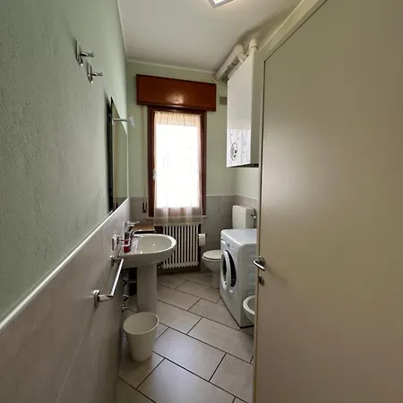 Apartment Apt Nettuno - Relax Prive - 3 Bedrooms - 2 Baths - Ac - Parking - Wifi *