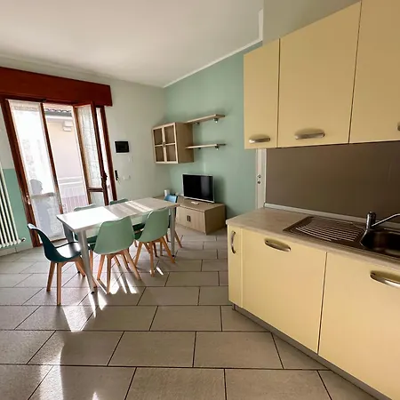 Apartment Apt Nettuno - Relax Prive - 3 Bedrooms - 2 Baths - Ac - Parking - Wifi