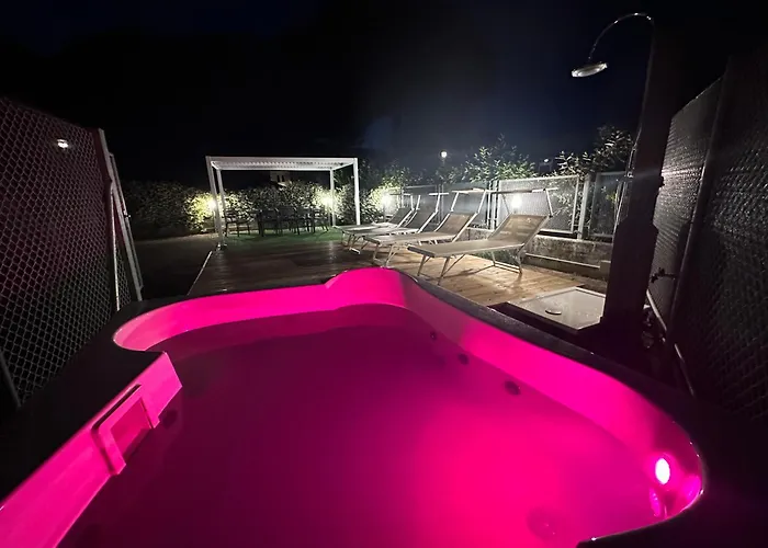 公寓 Nettuno - Relax Prive - 3 Bedrooms - 2 Baths - Ac - Parking - Wifi 切尔维亚