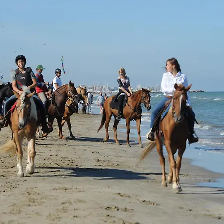 Nettuno - Relax Prive - 3 Bedrooms - 2 Baths - Ac - Parking - Wifi 아파트 *