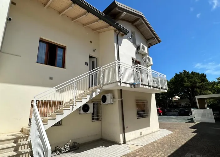 Nettuno - Relax Prive - 3 Bedrooms - 2 Baths - Ac - Parking - Wifi 체르비아